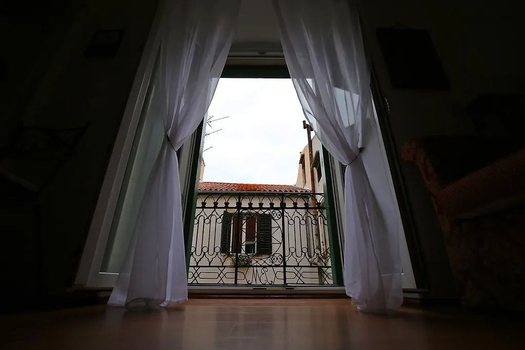 Three Corners Hostel Zadar Croácia