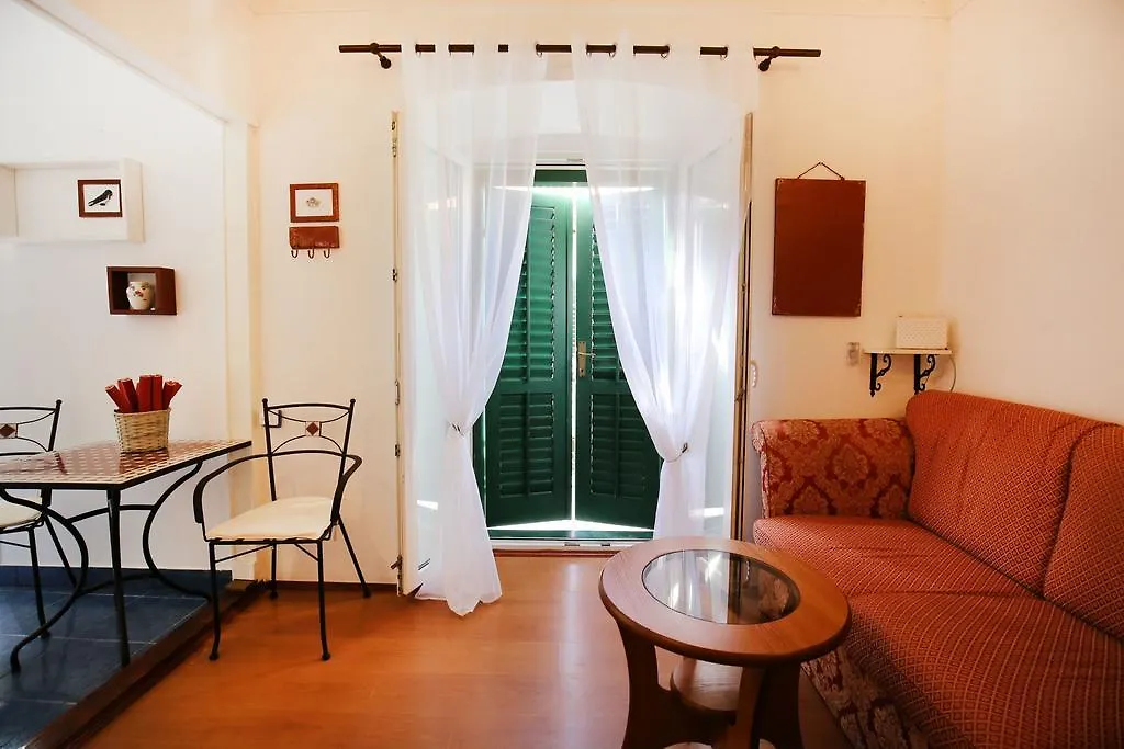 Three Corners Hostel Zadar Croácia